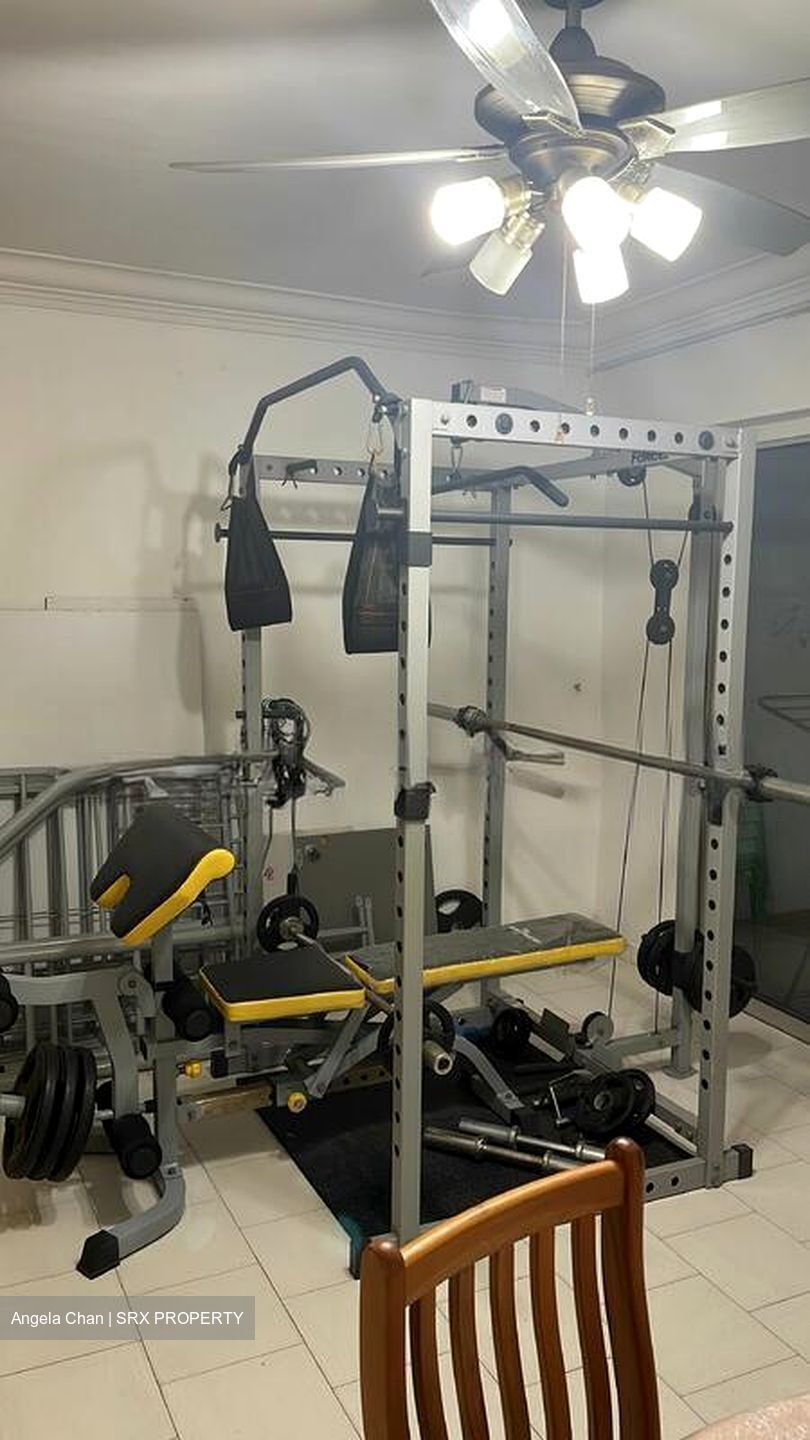 Blk 216 Jurong East Street 21 (Jurong East), HDB Executive #496659861